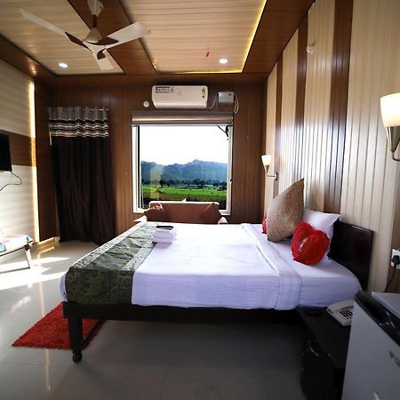 Bundeli Farm Resort Orchha Exterior foto