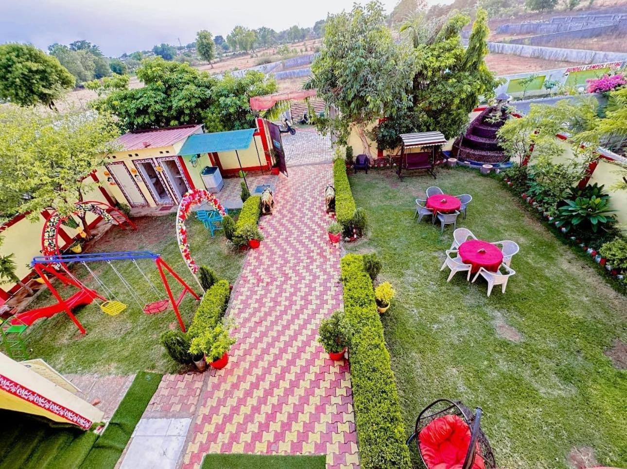 Bundeli Farm Resort Orchha Exterior foto