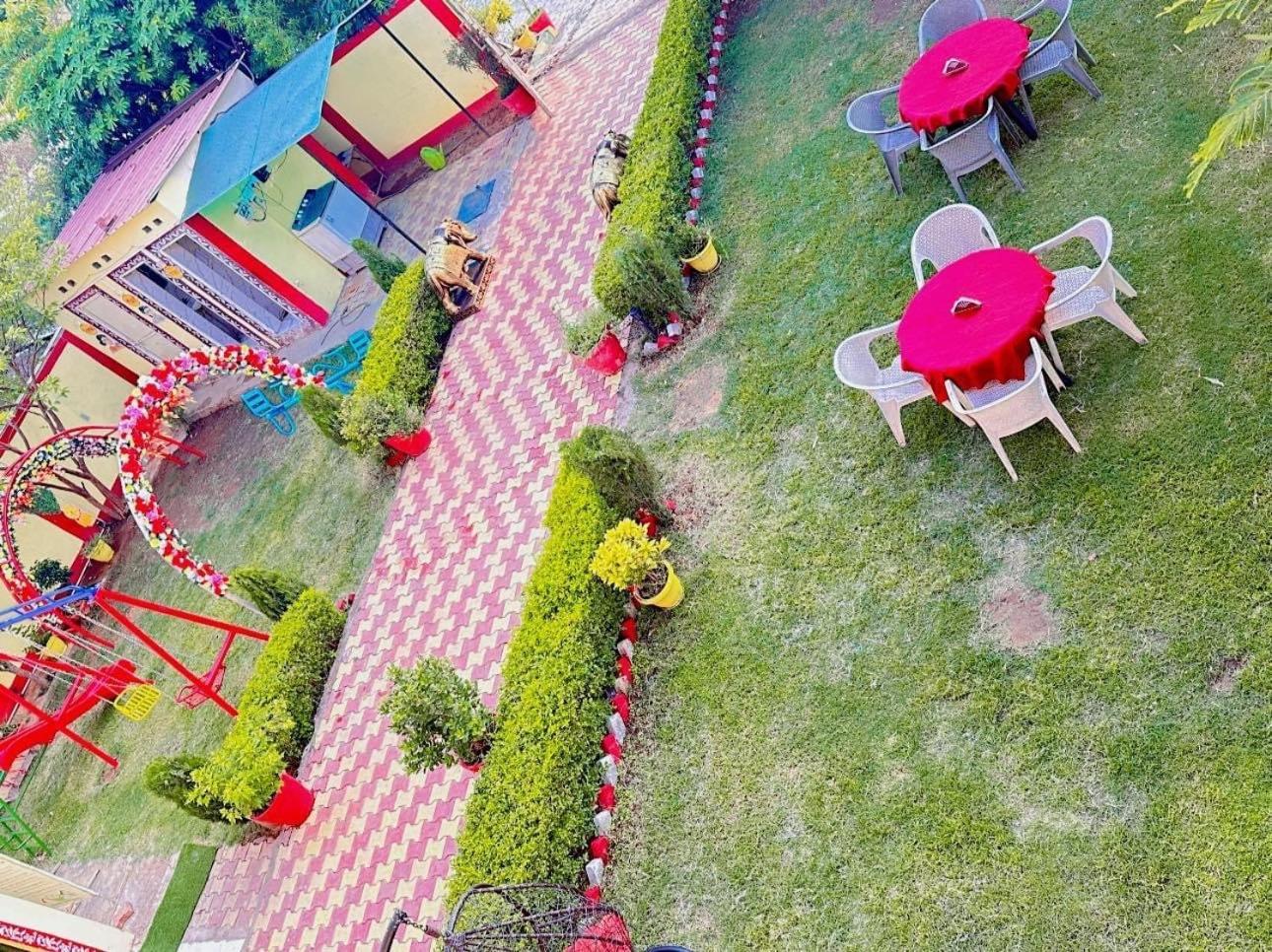 Bundeli Farm Resort Orchha Exterior foto